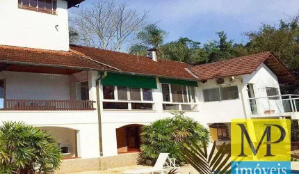 Sobrado com 6 dormitórios à venda, 637 m² por R$ 1.900.000,00 - Boa Vista - Joinville/SC