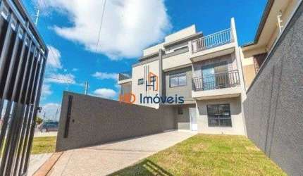 Sobrado com 3 quartos, terraço com churrasqueira à venda por R$ 830.000 - Uberaba - Curitiba/PR