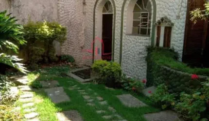Casa Padrão para Venda em Vila Vianelo Jundiaí-SP