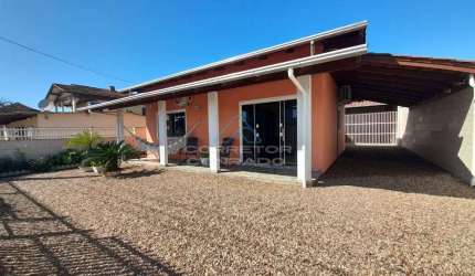 Casa a venda na Meia Praia, Navegantes, SC