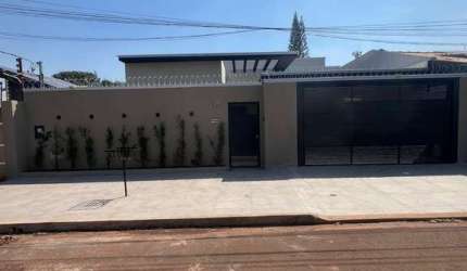 Linda casa alto padrão no Rita Vieira