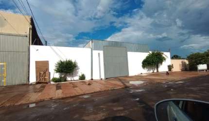 SALÃO COMERCIAL NO BAIRRO PIRATININGA