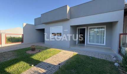 Casa com 3 quartos à venda na Rua Magnolia, 1181, Guarani, Capão da Canoa por R$ 810.000