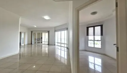 Apartamento com 4 quartos para alugar na Rua Nove de Julho, Centro, Indaiatuba por R$ 7.200