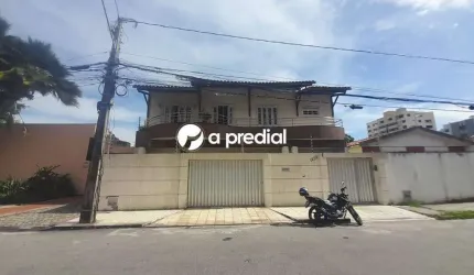 Oportunidade Única na Varjota: Espaço, Conforto e Exclusividade para Seu Negócio