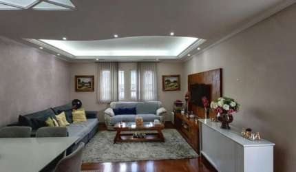 *VENDA* Casa de 167m2 comm4 dormitórios, 4 vagas de garagem em Diadema!
