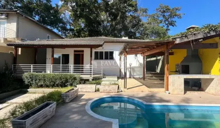 Casa Térrea com Piscina no Retiro das Fontes em Atibaia/SP