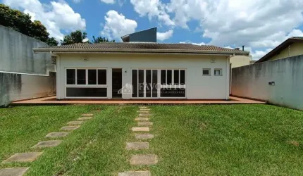 Casa com Amplo Quintal à venda na Vila Giglio em Atibaia/SP