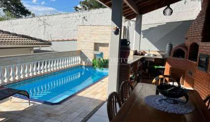 Casa Térrea à venda no Retiro das Fontes em Atibaia/SP