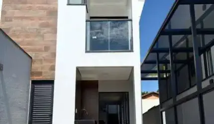 Sobrado com Piscina à venda no Jardim do Lago em Atibaia/SP