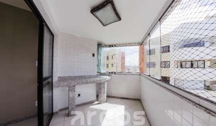 Residencial Gran Farol, Apartamento na Coroa do Meio com ¾ sendo 1 suíte, 100m² e varanda