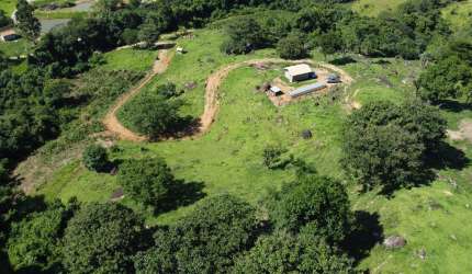 Sítio riquíssimo em água a venda em Jacutinga -MG