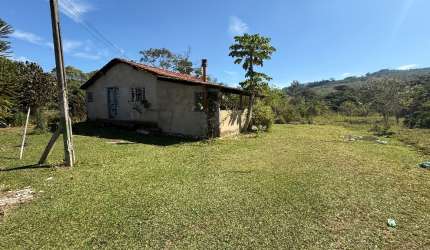 Linda chácara a venda em Jacutinga -MG