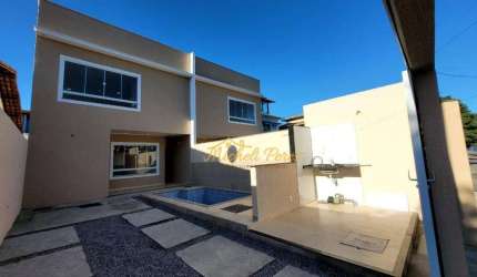 Maravilhosa casa duplex em meio lote com área gourmet e piscina, próximo da praia de Costazul com 4 quartos à venda, 160m² - Recreio - Rio das Ostras.