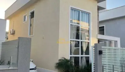 Oportunidade! Casa de Alto Padrão em Condomínio com 3 dormitórios à venda, 139 m² por R$ 840.000 Extensão do Bosque Rio das Ostras