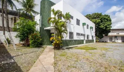 Prédio / Casa comercial a venda em Boa Viagem, 15 vagas de garagem!