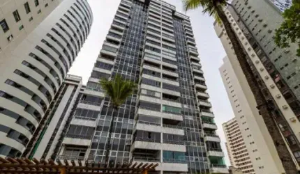 Apartamento com 235m2, 4 Quartos sendo 2 Suítes, 2 Vagas!