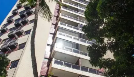 Apartamento com aproximadamente 120m², 3 Quartos sendo 1 Suíte, 2 vagas!