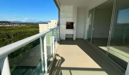 Apartamento em meia praia- Itapema