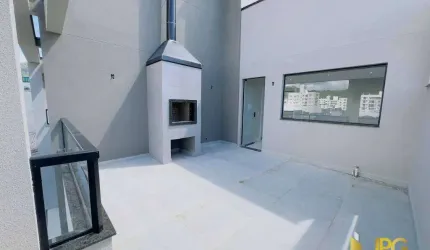 Duplex com terraço !!!