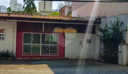 Casa à venda ou para locação em Paraíso - SP