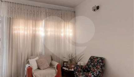 Casa com 3 quartos à venda em Vila Guilhermina - SP