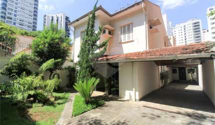 Casa com 3 quartos à venda ou para locação em Indianópolis - SP