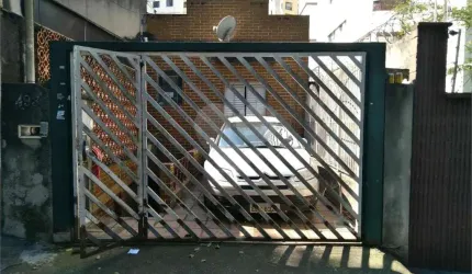 Casa com 2 quartos à venda em Chácara Inglesa - SP