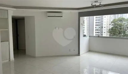 Apartamento com 2 quartos à venda em Vila Andrade - SP