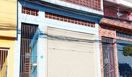 Casa térrea com 2 quartos à venda em Parque Dos Bancários - SP
