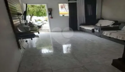 Casa com 2 quartos à venda em Vila Carrão - SP
