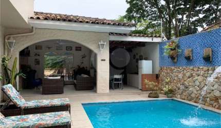Casa com 4 quartos à venda em Fazenda Morumbi - SP