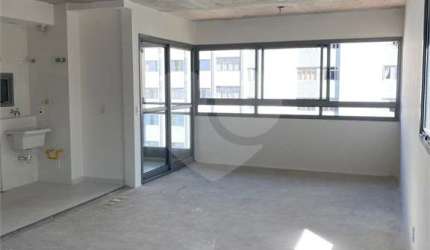 Apartamento com 2 quartos à venda ou para locação em Perdizes - SP
