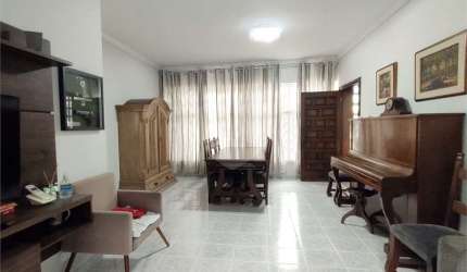 Casa térrea com 3 quartos à venda em Santo Amaro - SP
