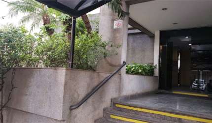 Apartamento com 1 quartos à venda ou para locação em Perdizes - SP