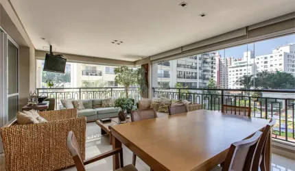 Apartamento com 3 quartos à venda ou para locação em Aclimação - SP