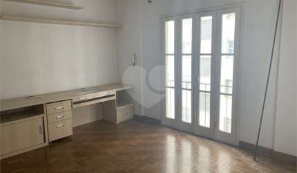 Apartamento com 1 quartos à venda ou para locação em República - SP