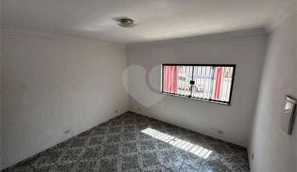 Sobrado com 3 quartos à venda em Vila Carrão - SP