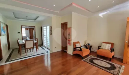Casa com 3 quartos à venda em Jardim Trussardi - SP