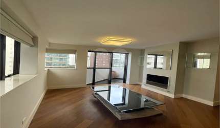 Apartamento com 3 quartos à venda em Campo Belo - SP