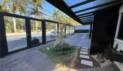 Prédio inteiro à venda ou para locação em Casa Verde - SP