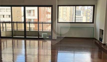 Apartamento com 3 quartos à venda em Jardim Europa - SP