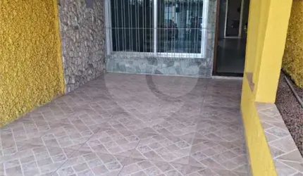 Sobrado com 3 quartos à venda ou para locação em Quarta Parada - SP