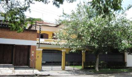 Casa com 4 quartos à venda em Jardim Leonor - SP