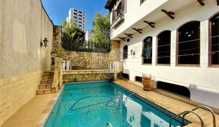 Casa com 4 quartos à venda em Jardim Avelino - SP
