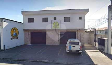 Sobrado com 5 quartos à venda em Socorro - SP