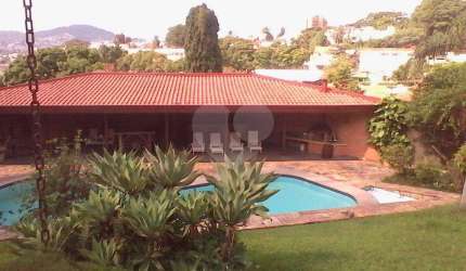 Casa térrea com 4 quartos à venda em Tremembé - SP