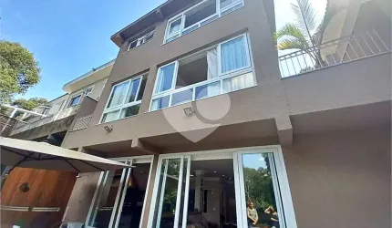 Sobrado com 4 quartos à venda em Jardim Itatinga - SP
