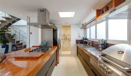 Cobertura com 4 quartos à venda em Perdizes - SP