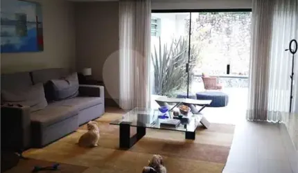 Casa com 4 quartos à venda em Vila Tramontano - SP